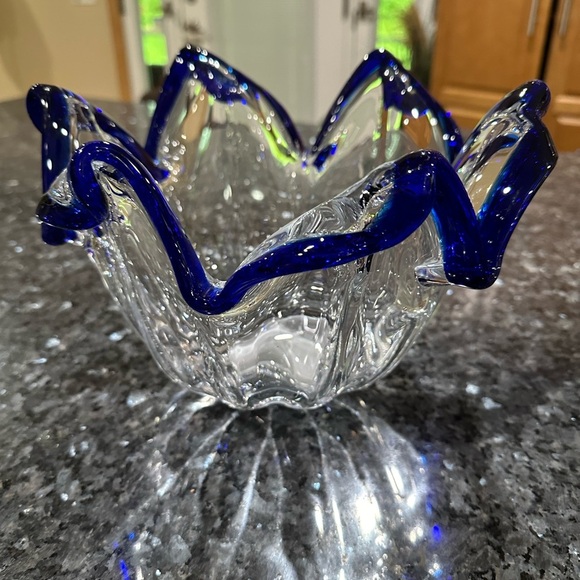 Elegant Blue and Clear Glass Art Bowl - Picture 2 of 5